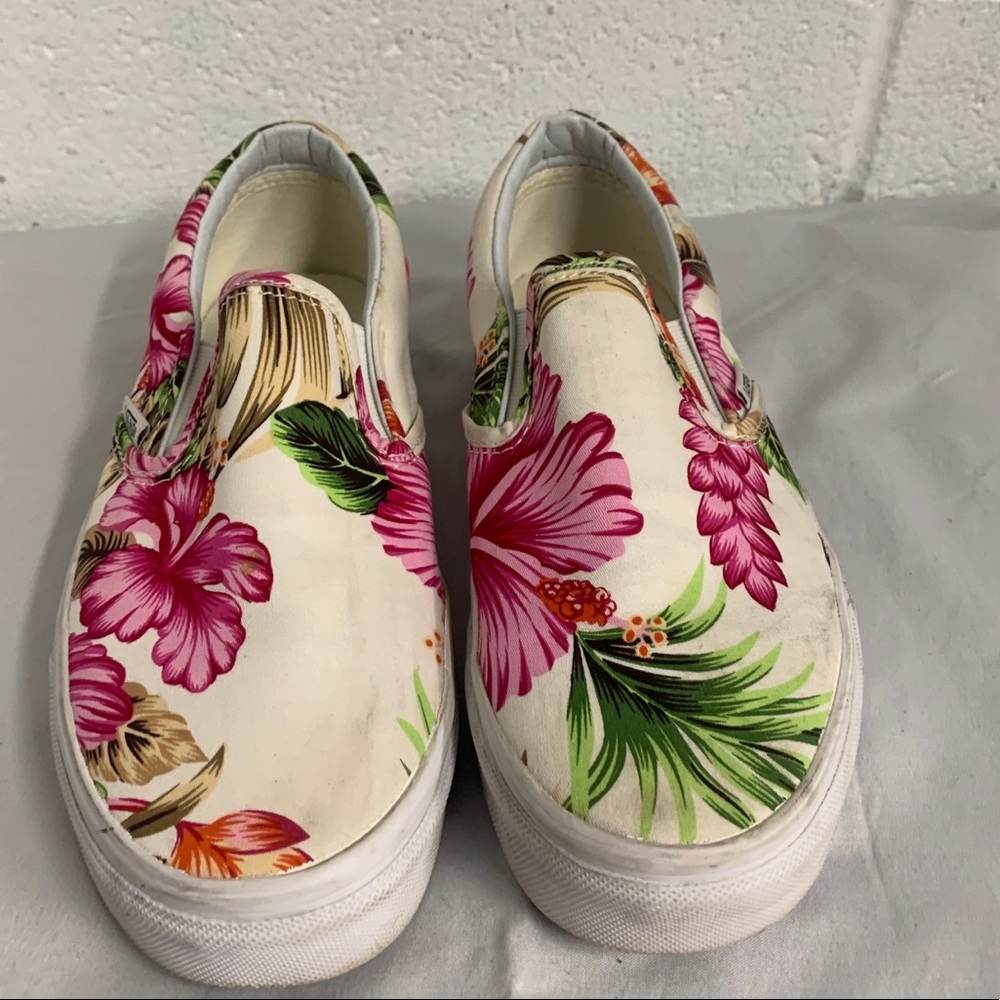 Hawaiian Floral Print Vans Classic Slip-Ons